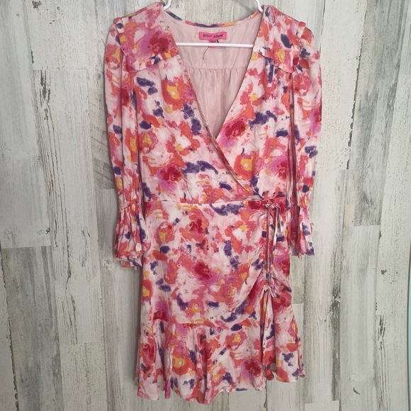 Betsey Johnson Sunset Floral Faux Wrap Dress Pink Yarrow Sz 2 Ruffle V-Neck NWOT - Picture 3 of 12